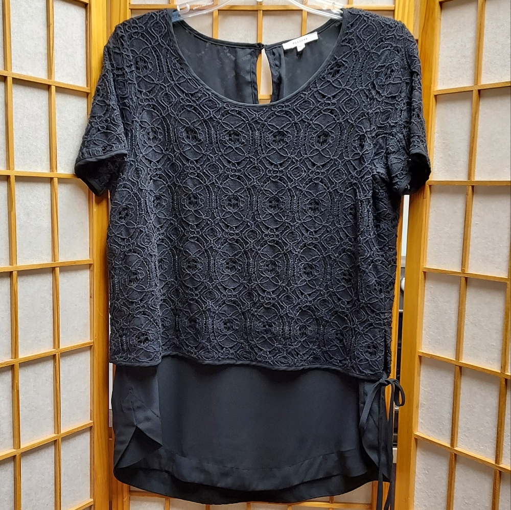 🖤 Pleione crochet eyelet lace Layered blouse shirt women's M junior's L